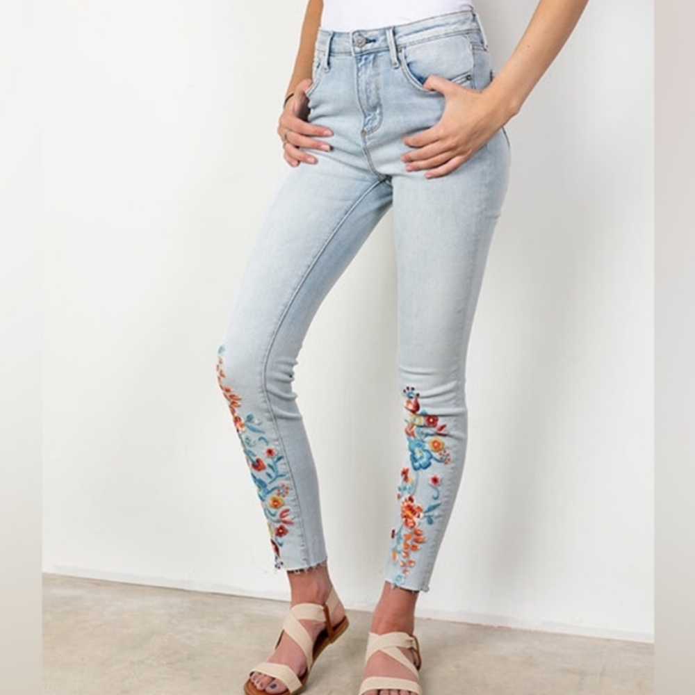 Driftwood Jackie High Rise Boho Floral Embroidered Skinny Ankle Fray Jeans 27